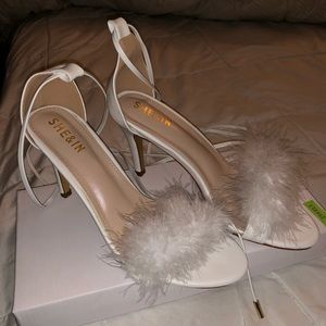 She&in Faux Fur Heels (6.5 women’s)